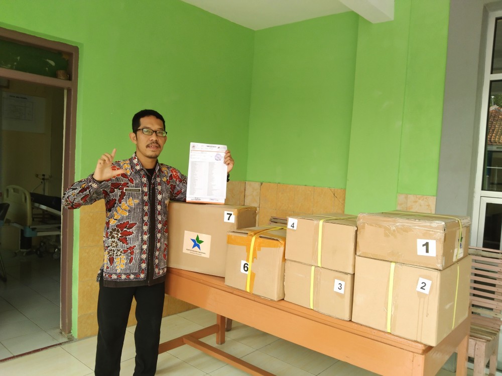 Penerimaan Bantuan 2000 Buku Perpustakaan Desa Pepedan